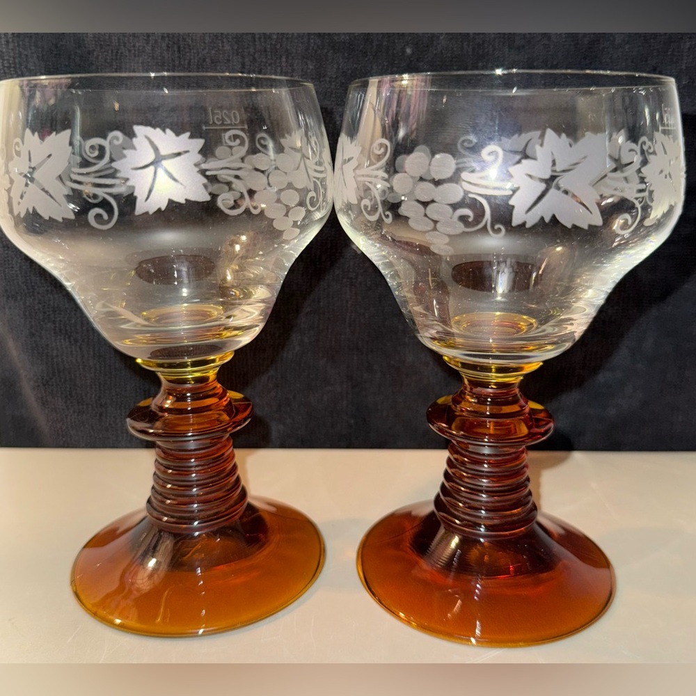 2 etched Roemer, amber cordial/wine glasses. 10oz glasses. Vintage, circa 1970s.